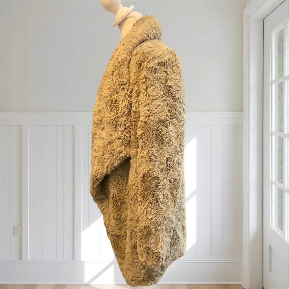 NWT JACK BY BB DAKOTA Women's Oatmeal Faux Fur Shawl Coat XS Extremely Soft - Picture 6 of 11